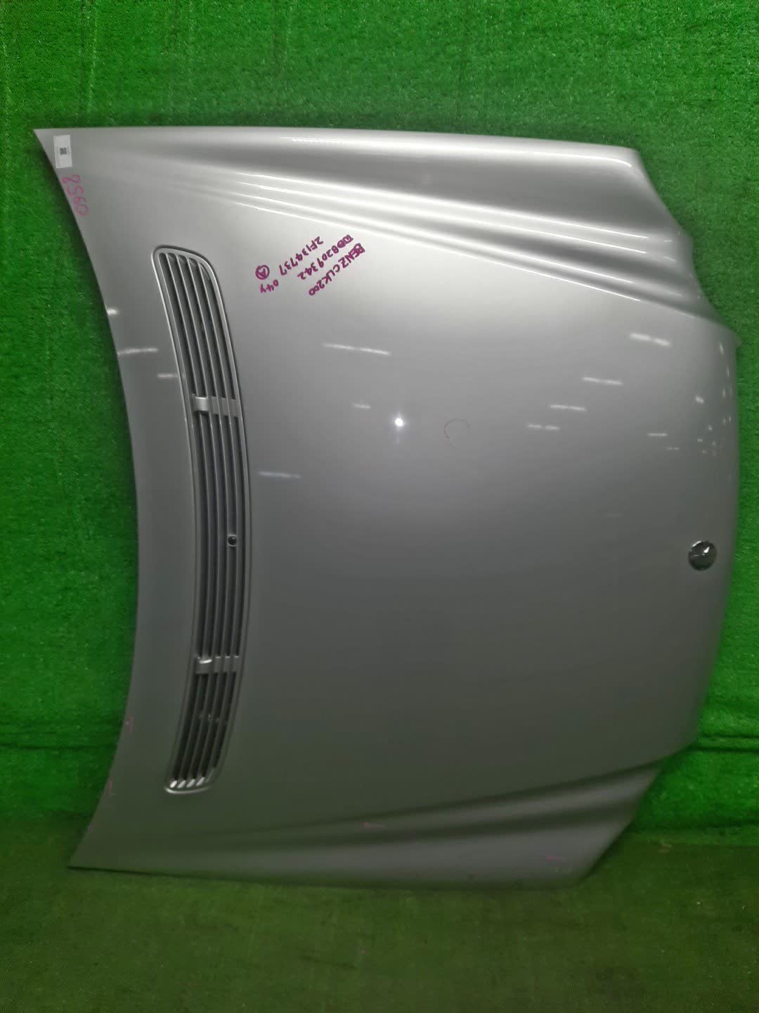 Капот MERCEDES-BENZ CLK-Class 209356, C209.375, A209.475, C209.354, A209.454, 209342, A209.442, C209.342, 209341, A209.456, 209361, 209365, C209.316, C209.343, C209.361, C209.365, C209.376, A209.465, C209.308, C209.320, C209.356, C209.372, C209.377, 