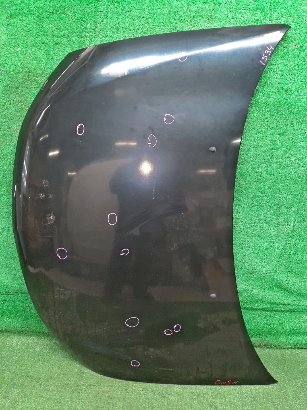 Капот MITSUBISHI OUTLANDER CW4W, CW6W, CW5W 1534 1 ракурс Капот MITSUBISHI OUTLANDER CW4W, CW6W, CW5W 1534 1 ракурс