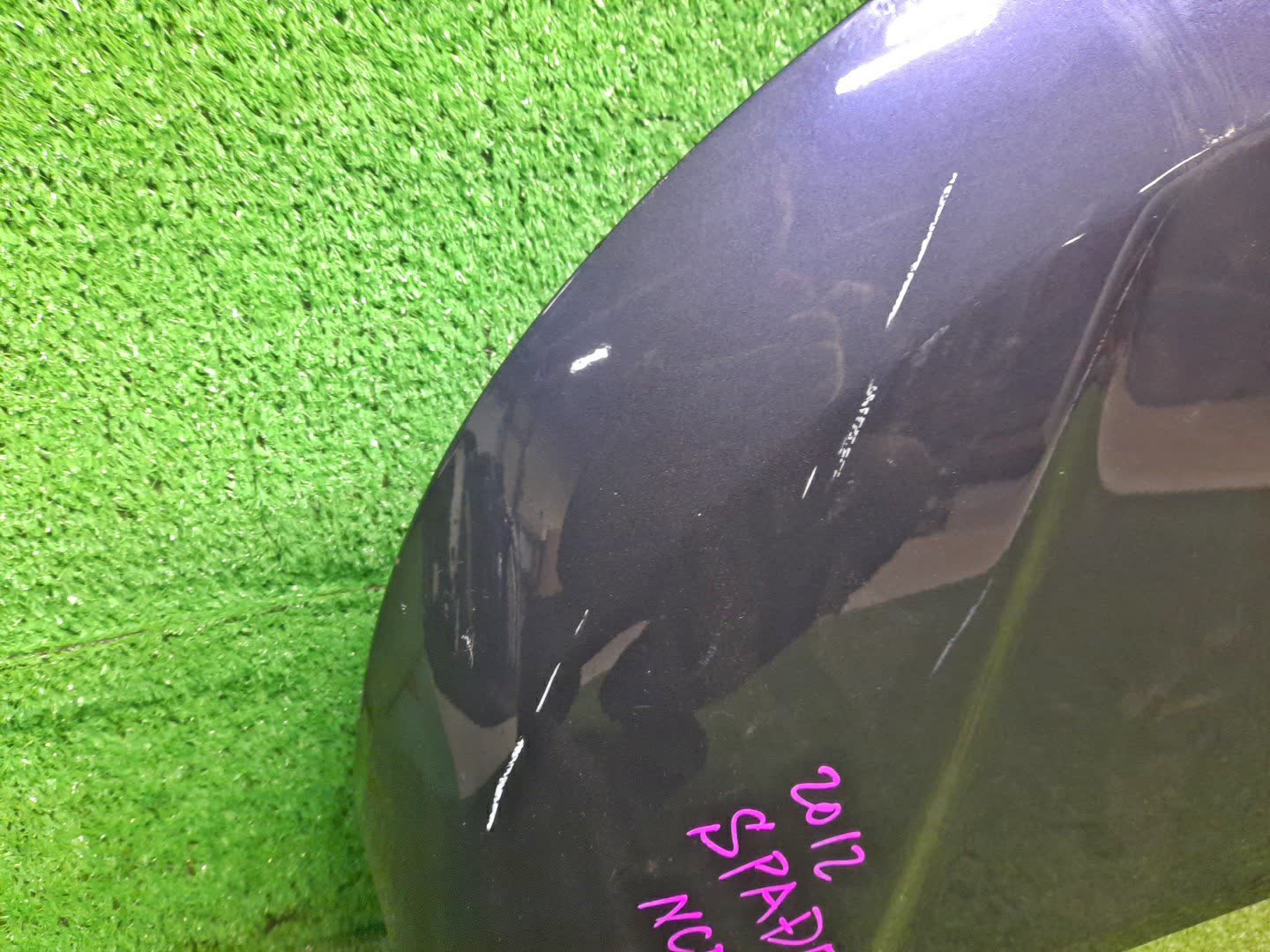Капот TOYOTA SPADE NCP141, NSP140, NSP141, NCP145 1910 5 ракурс Капот TOYOTA SPADE NCP141, NSP140, NSP141, NCP145 1910 5 ракурс
