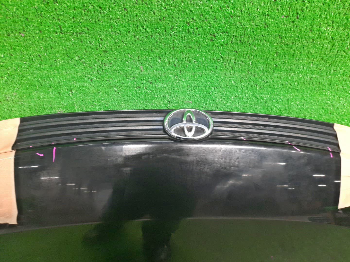 Капот TOYOTA SPADE NCP141, NSP140, NSP141, NCP145 1913 2 ракурс Капот TOYOTA SPADE NCP141, NSP140, NSP141, NCP145 1913 2 ракурс