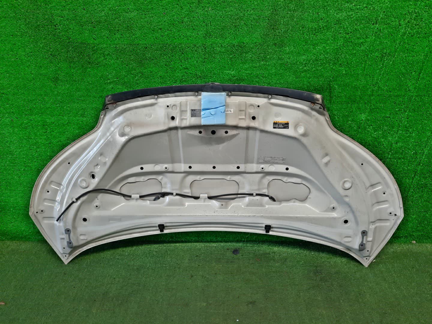 Капот TOYOTA SPADE NCP141, NSP140, NSP141, NCP145 7729 4 ракурс