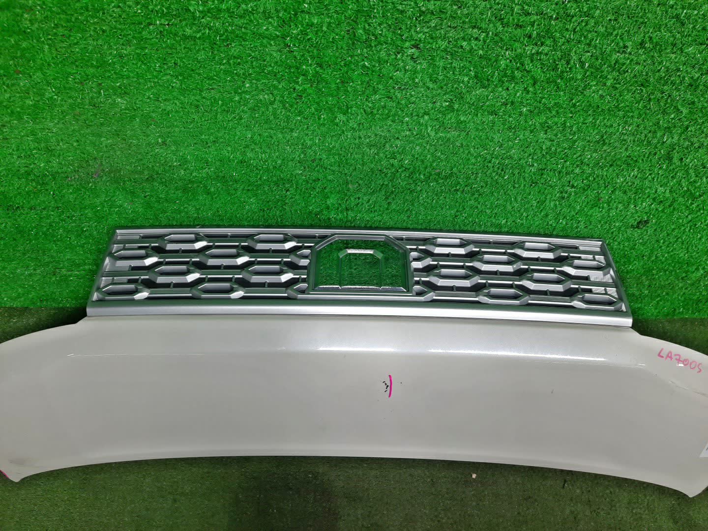 Капот DAIHATSU WAKE LA700S 52631 2 ракурс
