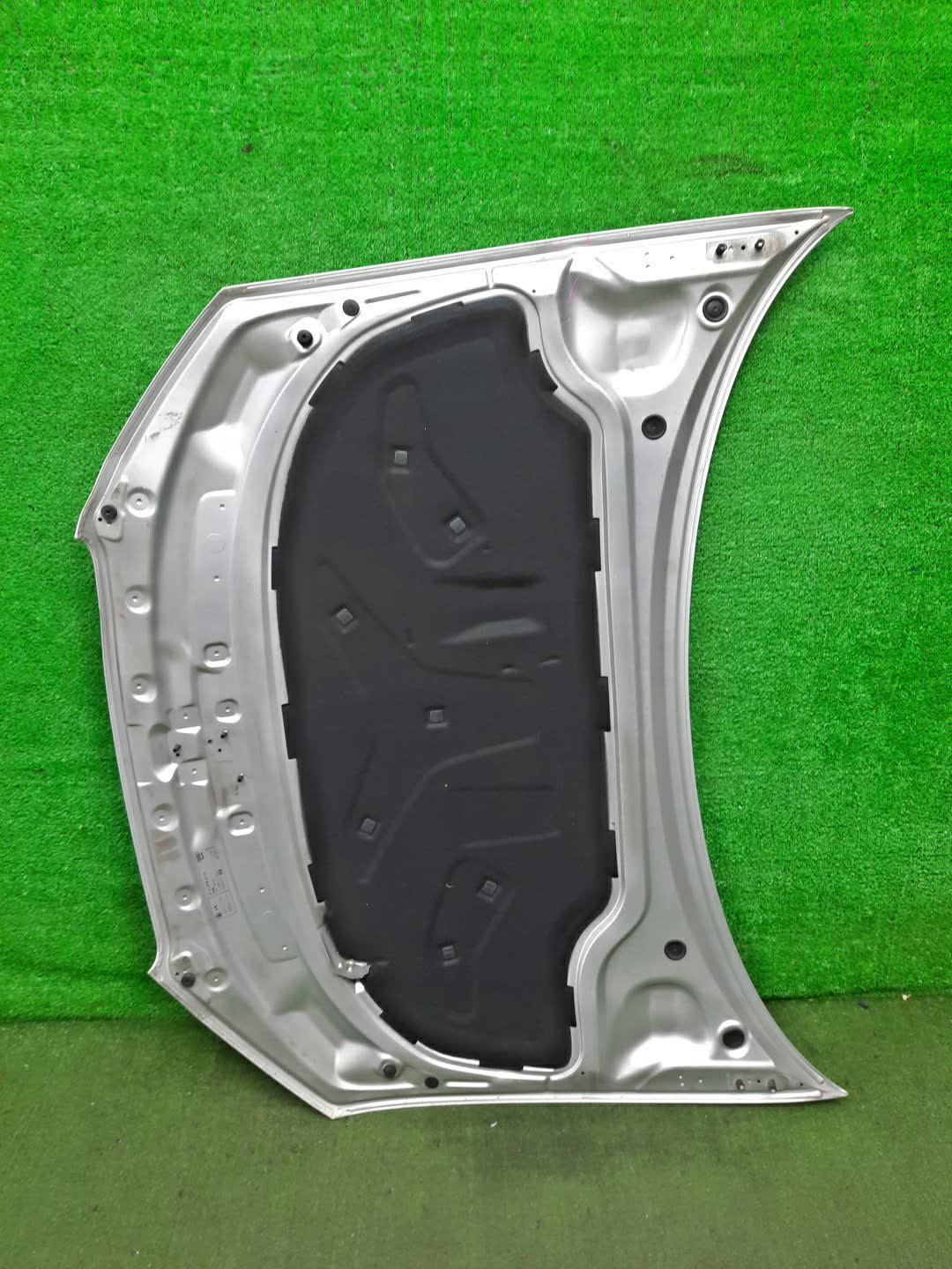 Капот AUDI A3 8P1 8P0823029E 4 ракурс
