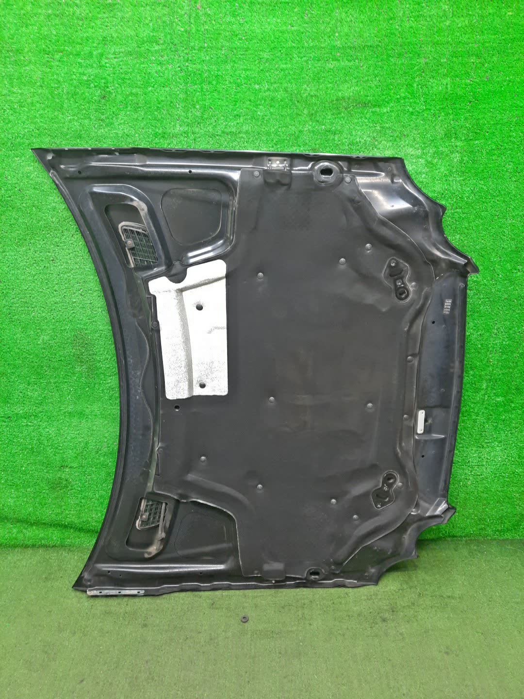 Капот MERCEDES-BENZ CLK-Class 209356, C209.375, A209.475, C209.354, A209.454, 209342, A209.442, C209.342, 209341, A209.456, 209361, 209365, C209.316, C209.343, C209.361, C209.365, C209.376, A209.465, C209.308, C209.320, C209.356, C209.372, C209.377, 