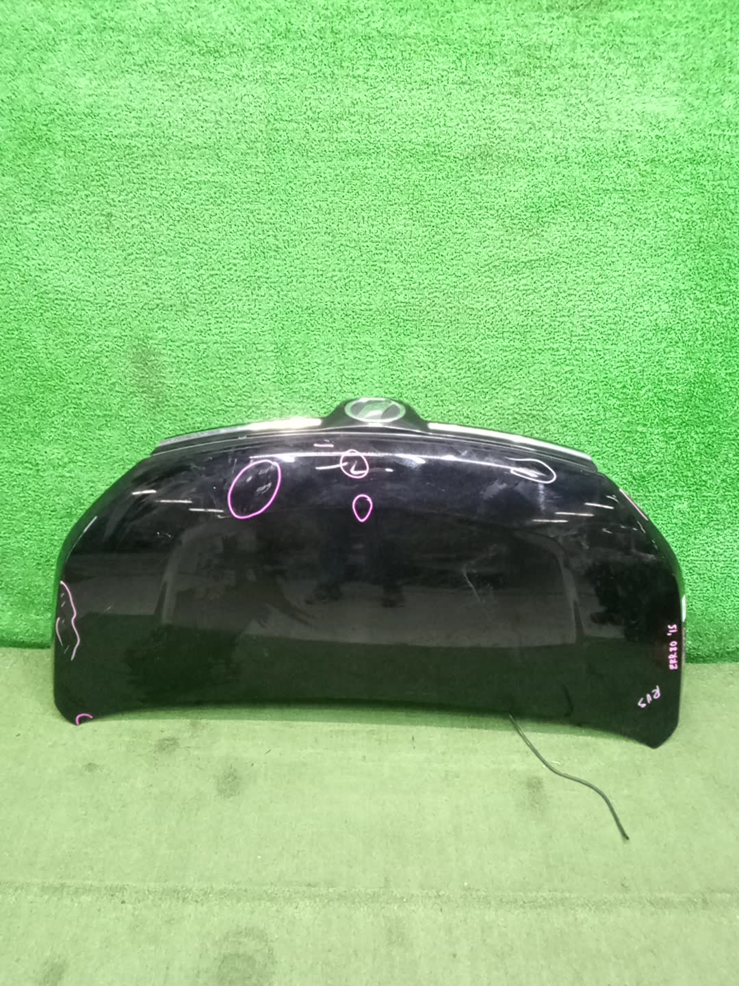 Капот TOYOTA VOXY ZWR80G, ZRR85W, ZRR80W, ZWR80W, ZRR80G, ZRR85G 56632 1 ракурс