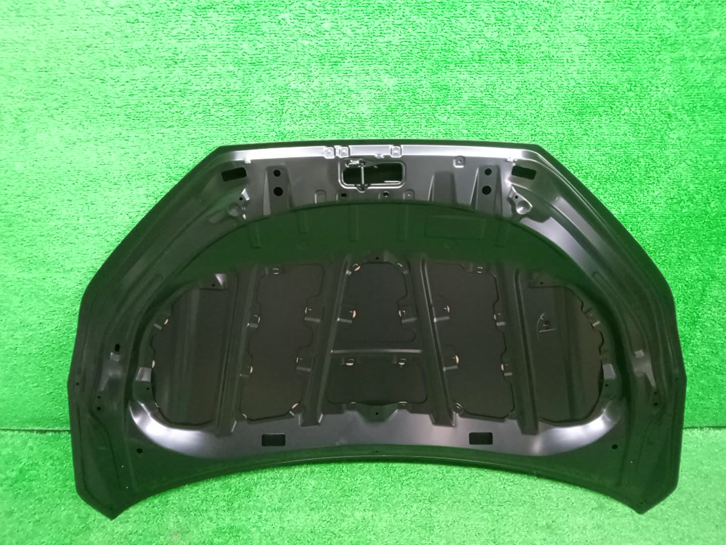 Капот TOYOTA RAIZE, ROCKY A200A, A210A, A201A, A202A, A200S, A210S, A202S, A201S 53301-B1150 2 ракурс