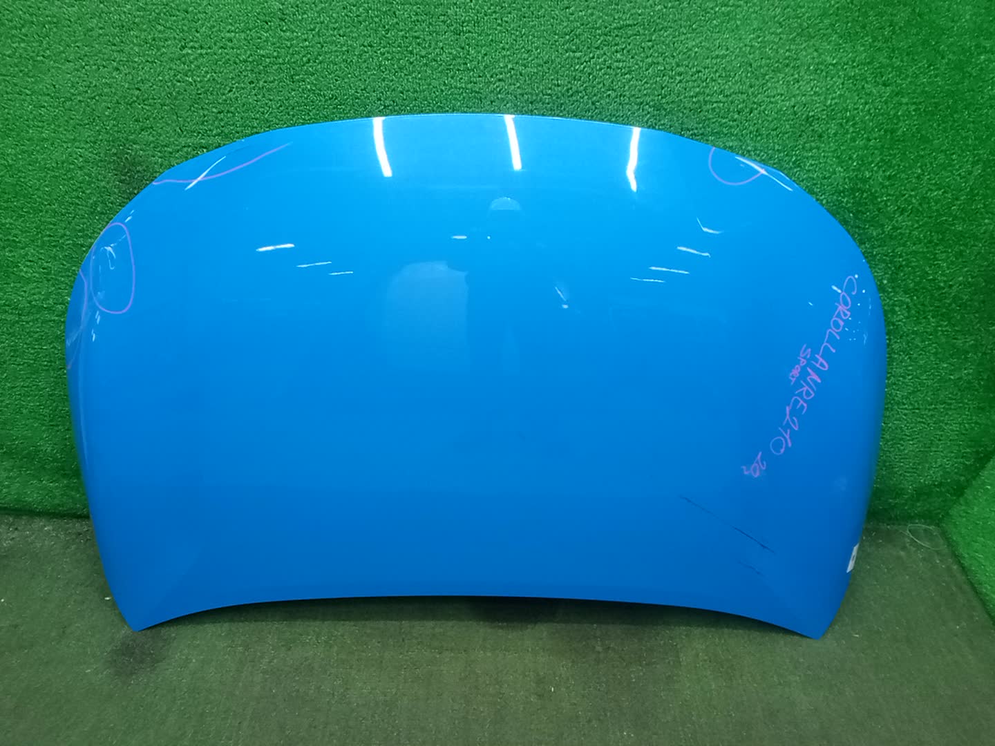 Капот TOYOTA COROLLA ZWE211, ZRE212, NRE210, ZWE214, ZWE214W, ZWE211W, NRE210W, ZRE212W 57346 1 ракурс