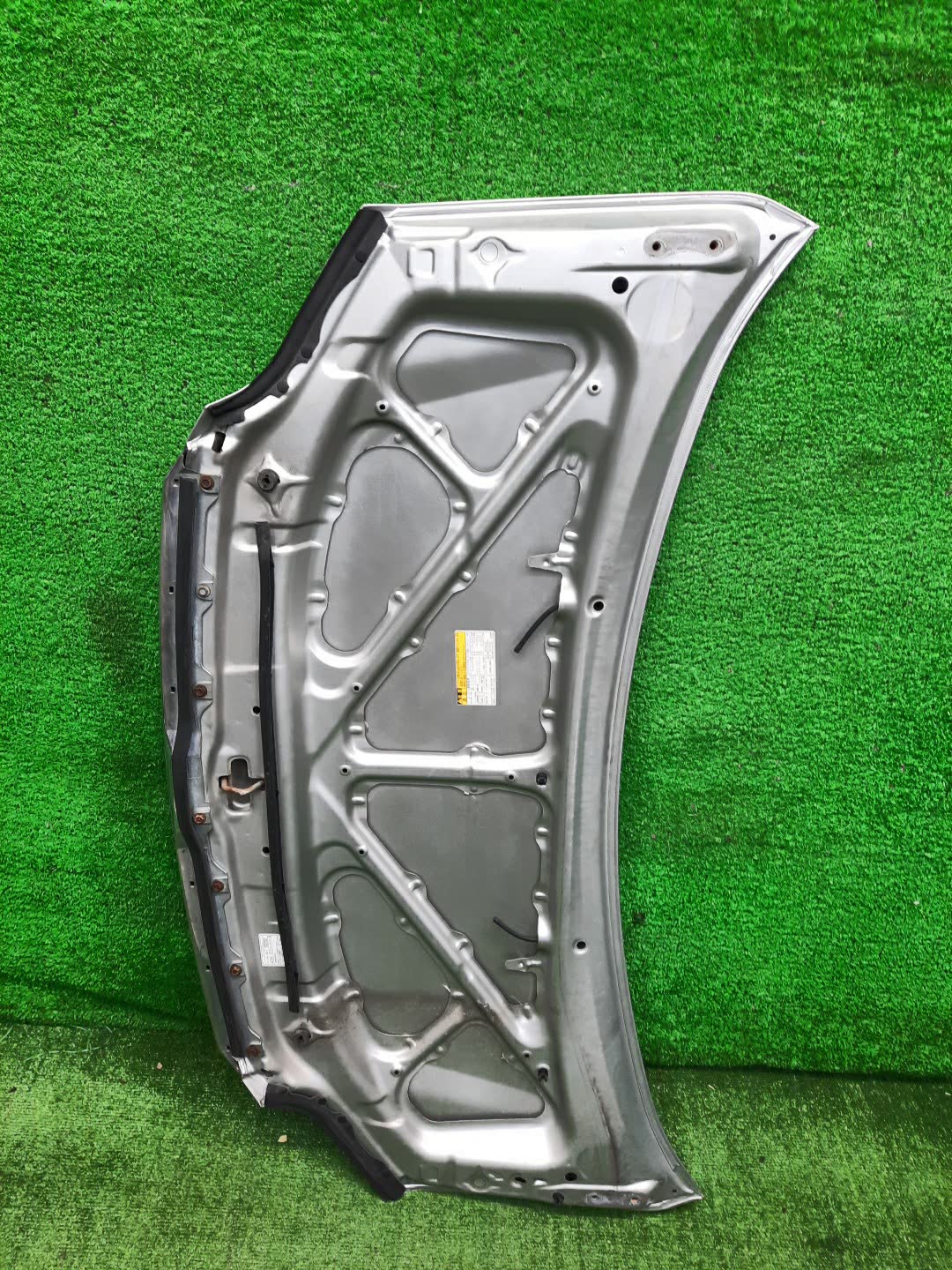 Капот TOYOTA NOAH AZR60G, AZR65G 57617 3 ракурс