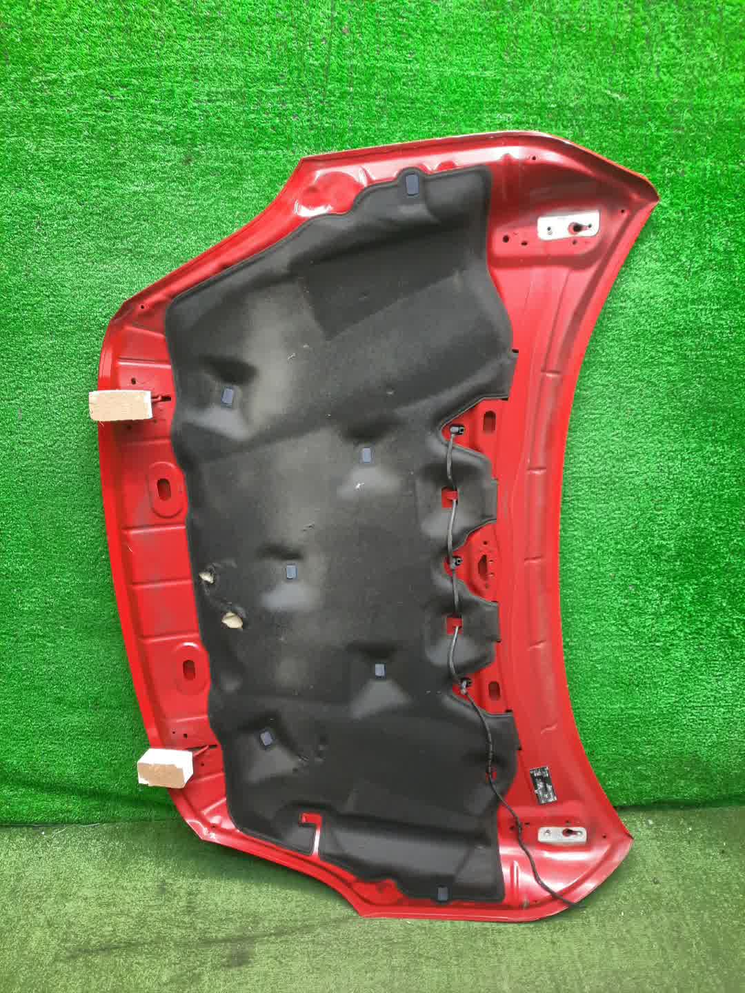 Капот VOLVO V40 MZ63, MV, MV48 31278357 4 ракурс