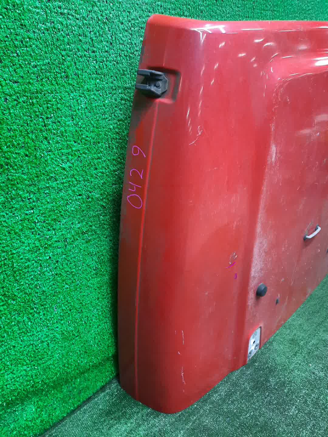 Капот JEEP WRANGLER TJ 0429 3 ракурс Капот JEEP WRANGLER TJ 0429 3 ракурс