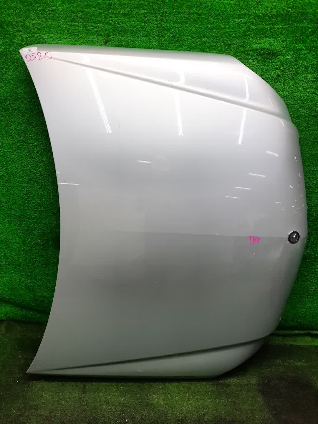 Капот MERCEDES-BENZ C-Class 204041, S204, 204248, 204241, 204254, W204.054, S204.254, 204249, 204049, W204.046, 204054, 204257, 204057, 204048, W204.048, W204.056, S204.256, 204047, 204077, 204052, 204277, 204247, 204252, 204507, W204.041, W204.047, 