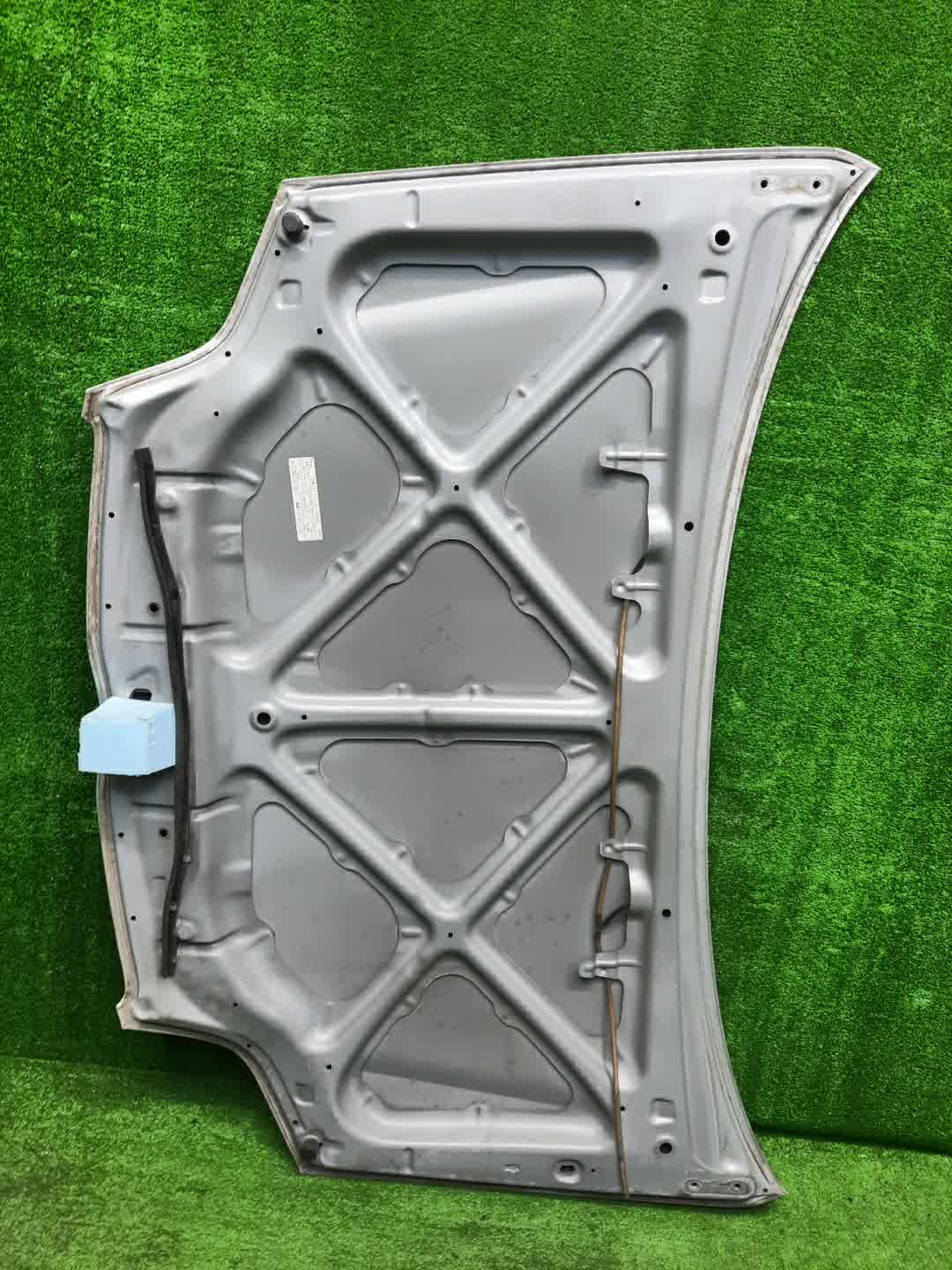Капот TOYOTA COROLLA, COROLLA FIELDER ZZE124, NZE121, NZE120, ZZE122, NZE124, CE121, NZE121G, ZZE123G, ZZE124G, ZZE122G, NZE124G 0908 3 ракурс