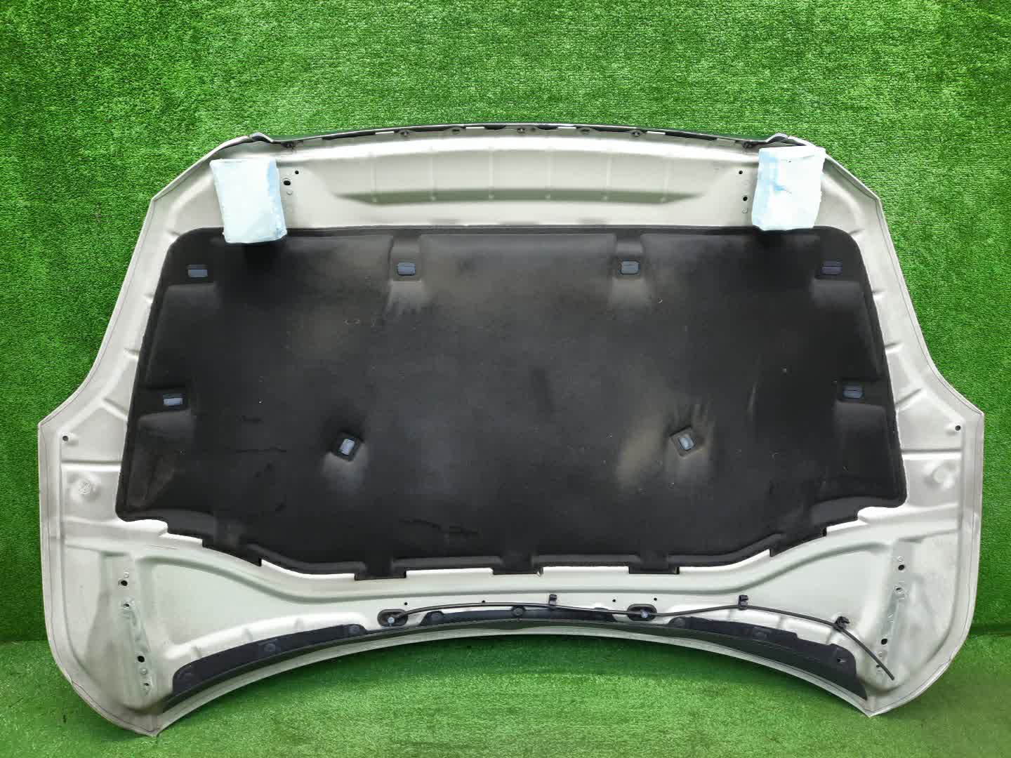 Капот VOLVO XC60 DZ44, DZ47, DZ80, DZ99, DZ40, DZ, DZ31, DZ52, DZ69, DZ70, DZ71, DZ72, DZ82, DZ83, DZ87, DZ88, DZ95, DZ90, DZ98 2319 4 ракурс