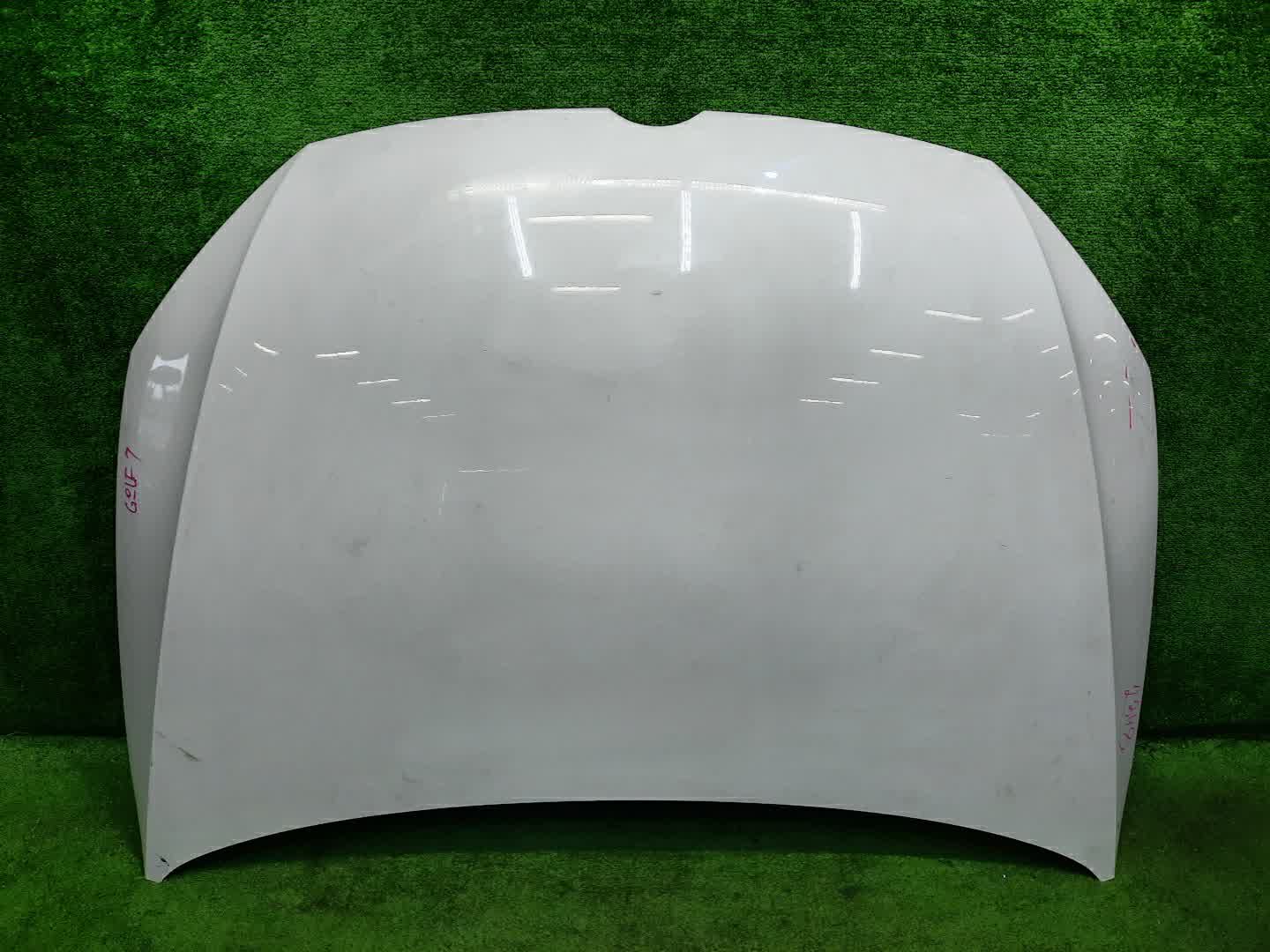 Капот VOLKSWAGEN GOLF MK7, 5G1 2348 1 ракурс Капот VOLKSWAGEN GOLF MK7, 5G1 2348 1 ракурс