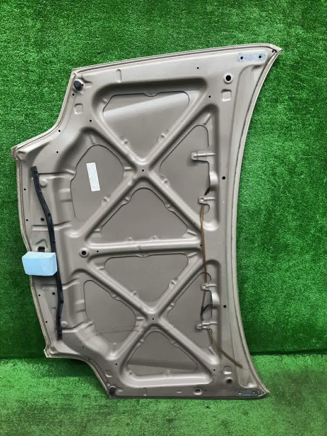 Капот TOYOTA COROLLA, COROLLA FIELDER ZZE124, NZE121, NZE120, ZZE122, NZE124, CE121, NZE121G, ZZE123G, ZZE124G, ZZE122G, NZE124G 2428 3 ракурс