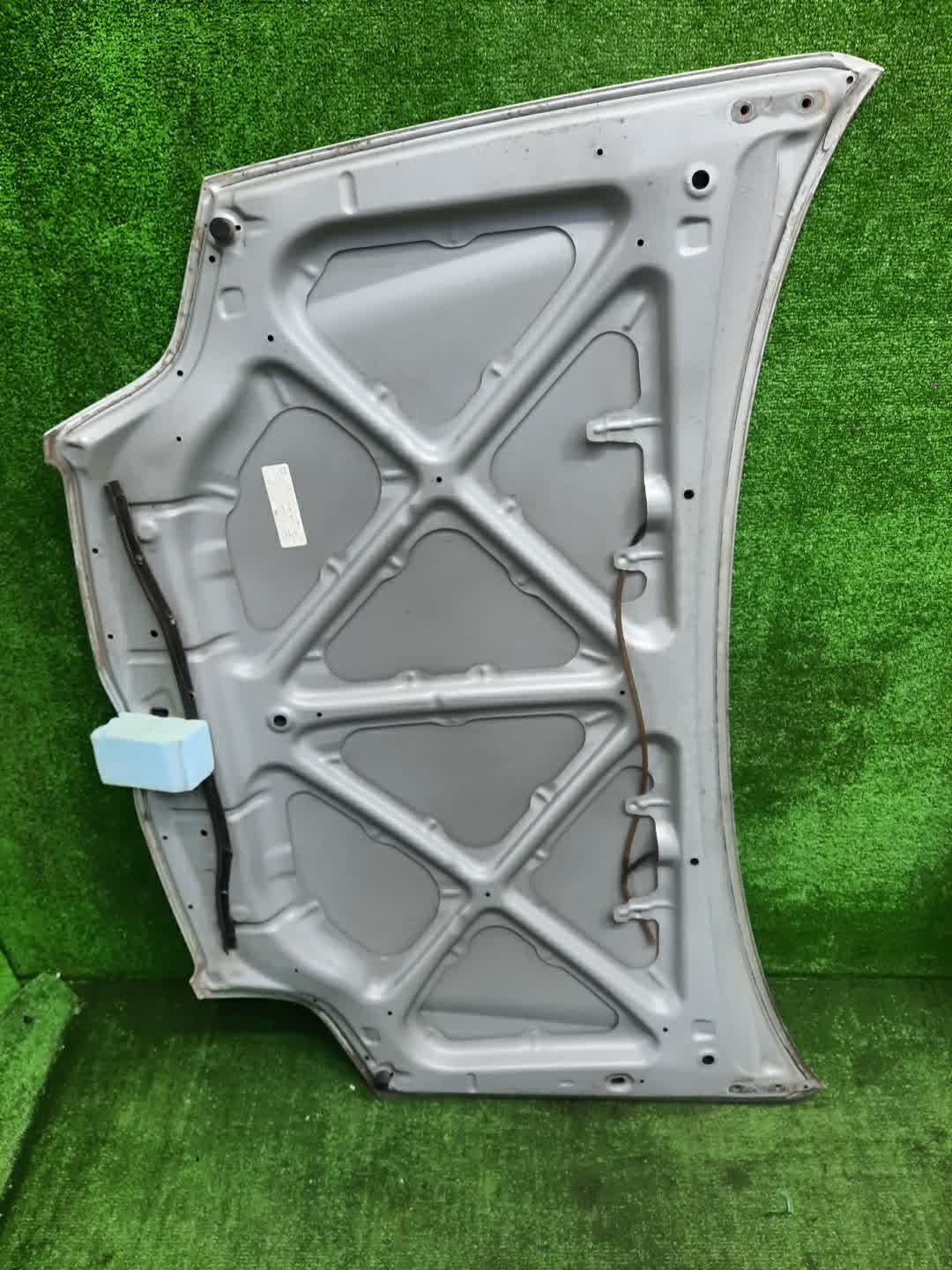 Капот TOYOTA ALLEX, COROLLA RUNX ZZE124, NZE121, NZE120, ZZE122, ZZE123, NZE124 3006 3 ракурс