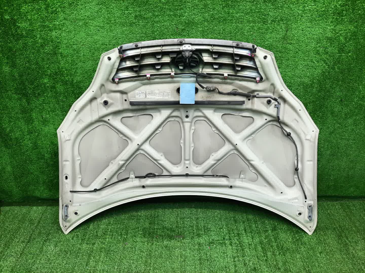Капот TOYOTA IPSUM ACM21W, ACM26W 3078 3 ракурс