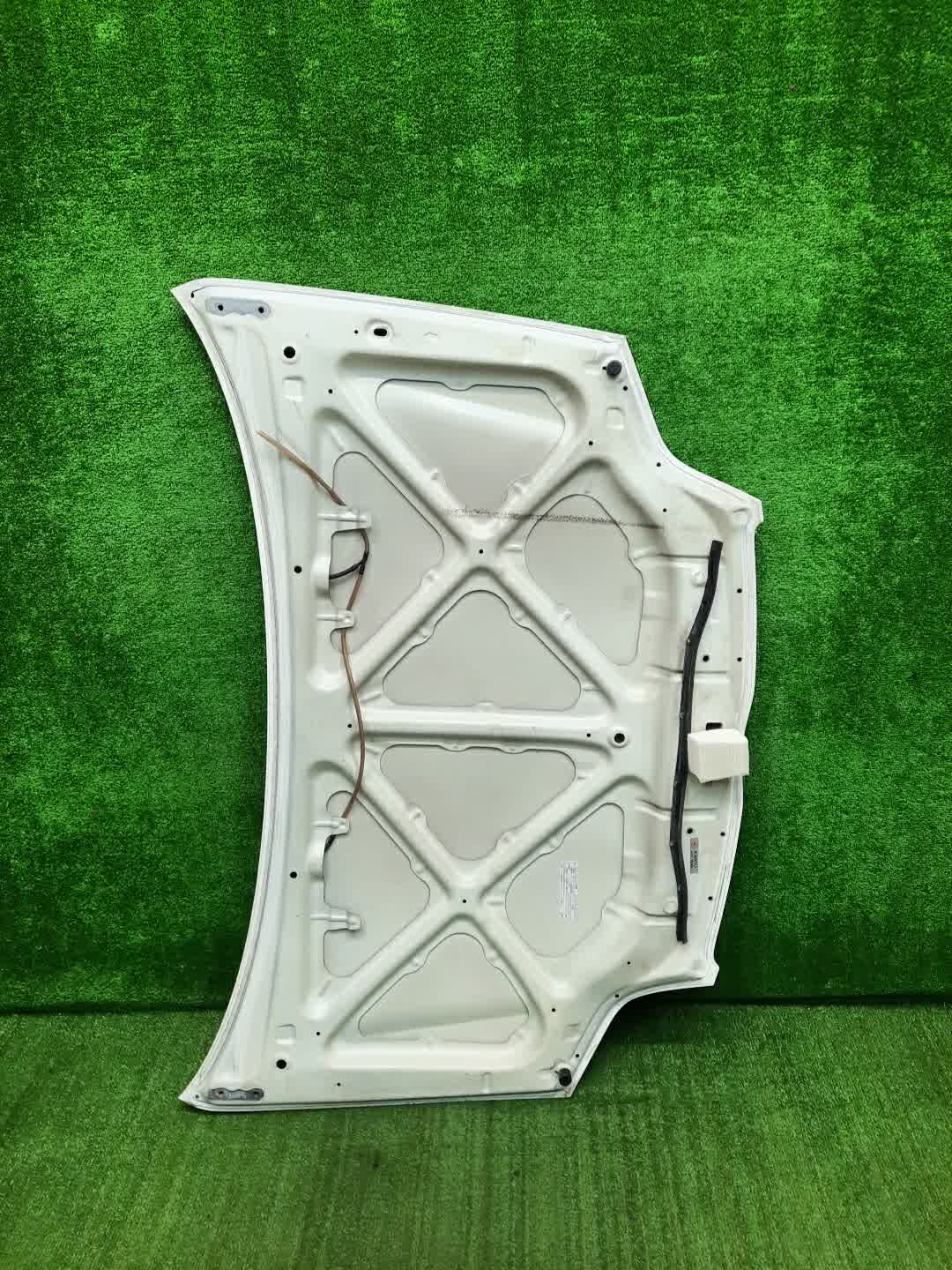 Капот TOYOTA COROLLA, COROLLA FIELDER ZZE124, NZE121, NZE120, ZZE122, NZE124, CE121, NZE121G, ZZE123G, ZZE124G, ZZE122G, NZE124G 3272 3 ракурс