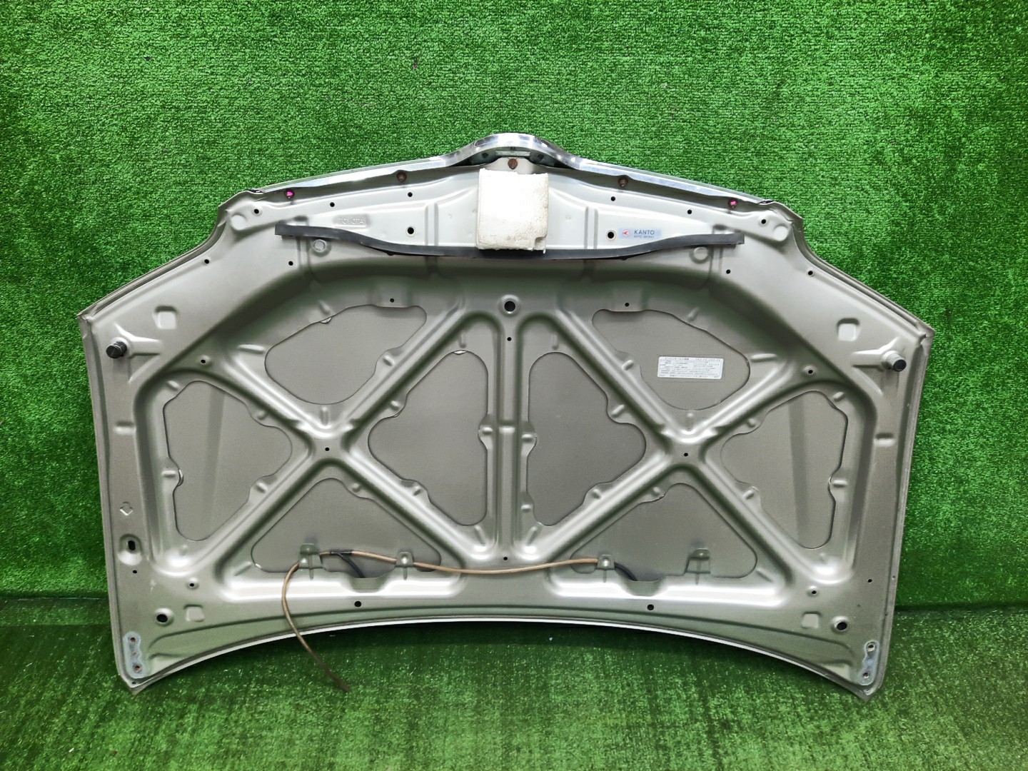Капот TOYOTA COROLLA, COROLLA FIELDER ZZE124, NZE121, NZE120, ZZE122, NZE124, CE121, NZE121G, ZZE123G, ZZE124G, ZZE122G, NZE124G 3652 5 ракурс