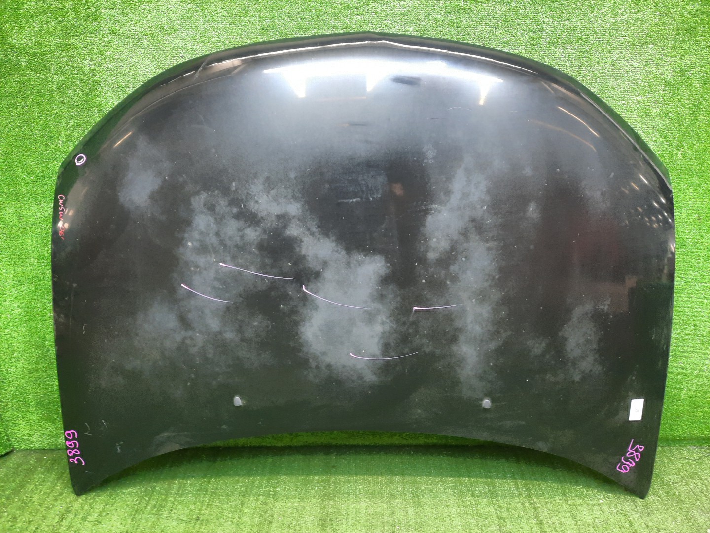 Капот MITSUBISHI OUTLANDER CW4W, CW6W, CW5W 3899 1 ракурс Капот MITSUBISHI OUTLANDER CW4W, CW6W, CW5W 3899 1 ракурс
