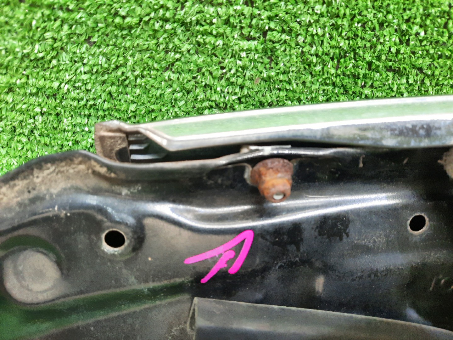 Капот TOYOTA COROLLA, COROLLA FIELDER ZZE124, NZE121, NZE120, ZZE122, NZE124, CE121, NZE121G, ZZE123G, ZZE124G, ZZE122G, NZE124G 4018 5 ракурс