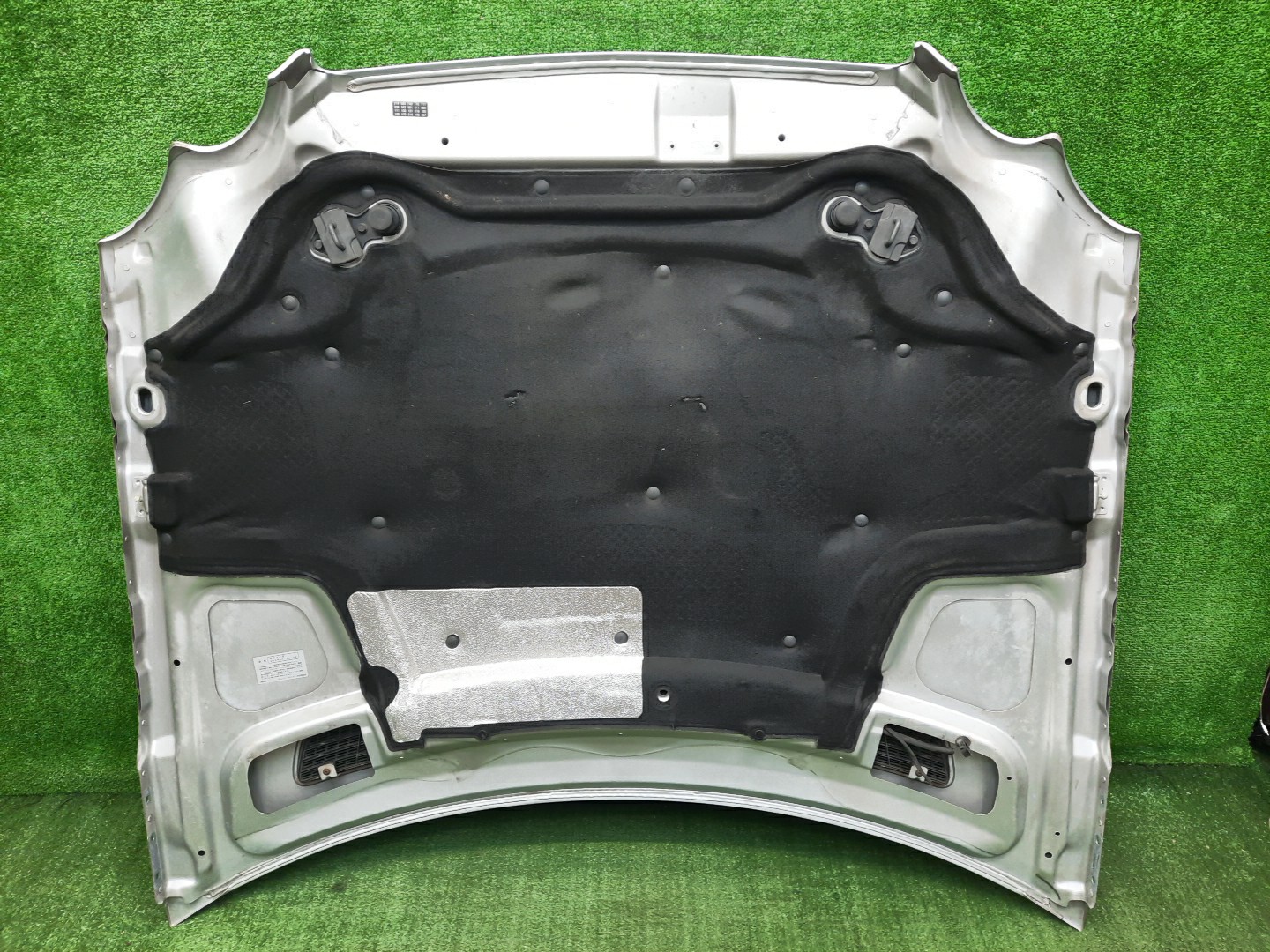 Капот MERCEDES-BENZ CLK-Class 209356, C209.375, A209.475, C209.354, A209.454, 209342, A209.442, C209.342, 209341, A209.456, 209361, 209365, C209.316, C209.343, C209.361, C209.365, C209.376, A209.465, C209.308, C209.320, C209.356, C209.372, C209.377, 