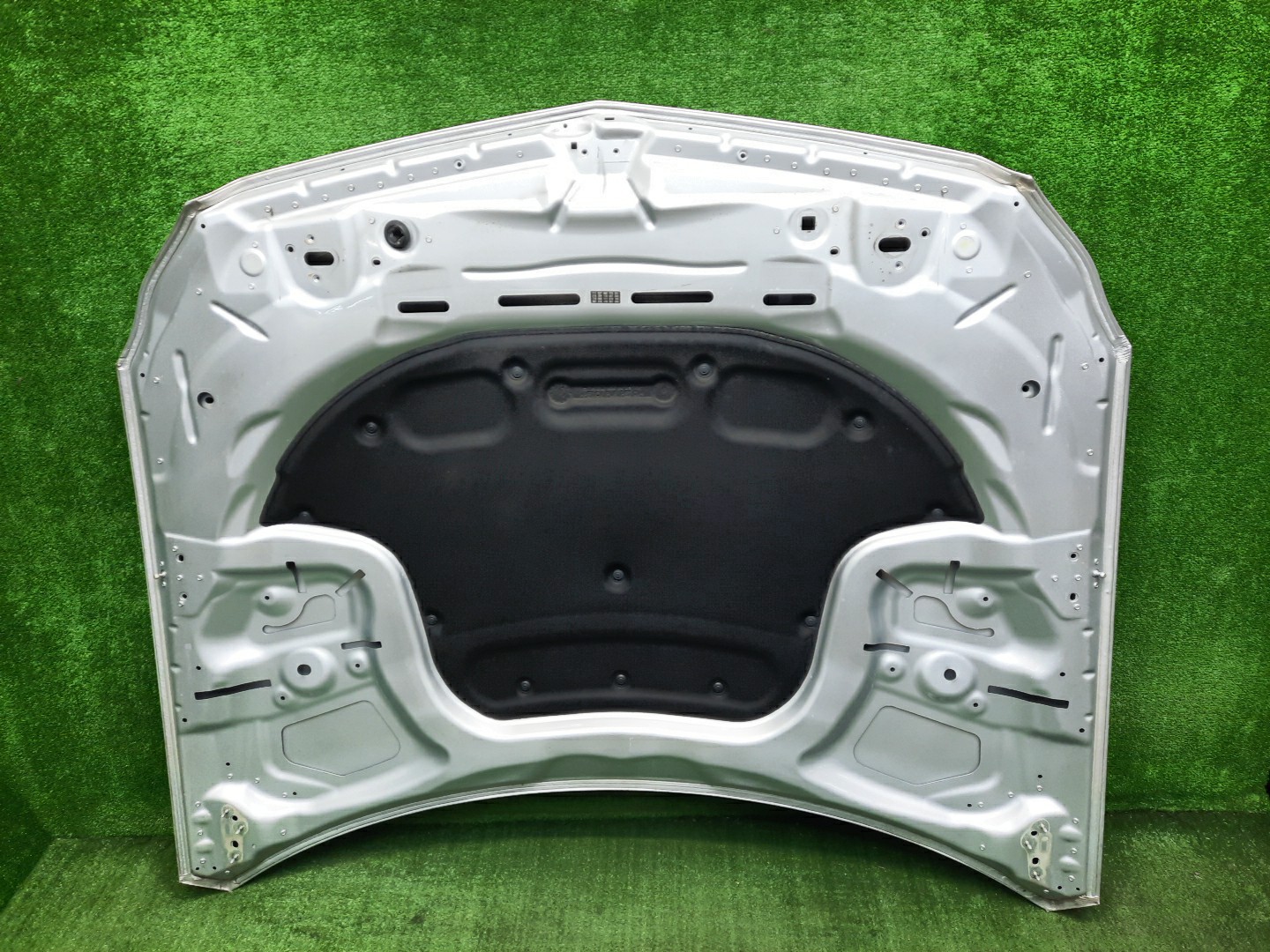Капот MERCEDES-BENZ CLS-Class C218, 218.359, 218359C, 218359, 218373, 218374, 218375, 218.303, 218.394, 218.324, 218.393, 218.323, 218.391, 218.376 4125 3 ракурс