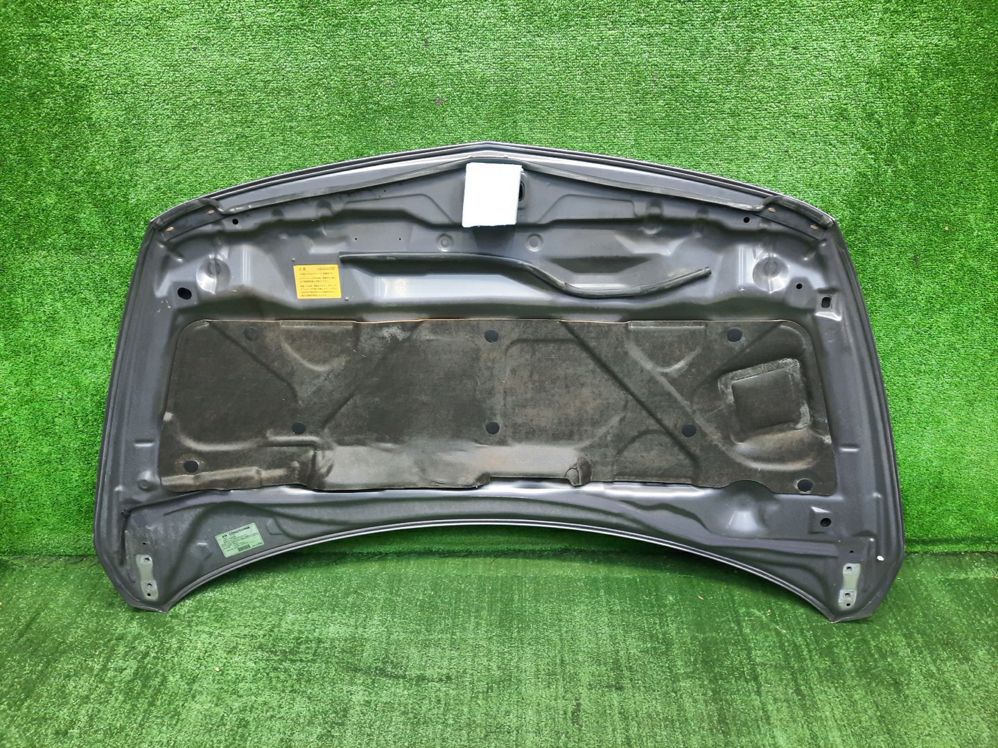 Капот MITSUBISHI GRANDIS NA4W 4385 2 ракурс