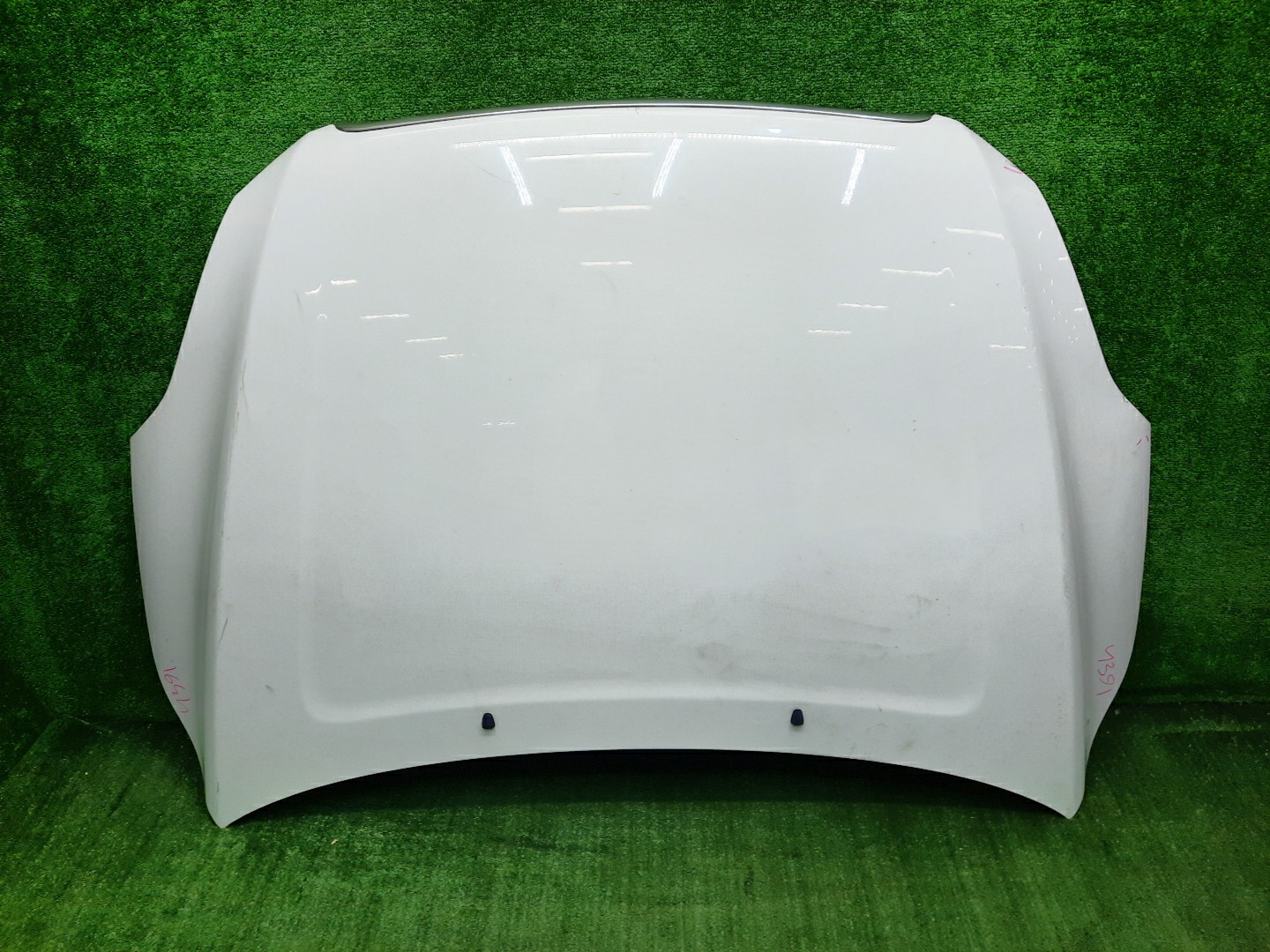 Капот VOLVO XC60 DZ44, DZ47, DZ80, DZ99, DZ40, DZ, DZ31, DZ52, DZ69, DZ70, DZ71, DZ72, DZ82, DZ83, DZ87, DZ88, DZ95, DZ90, DZ98 4391 1 ракурс