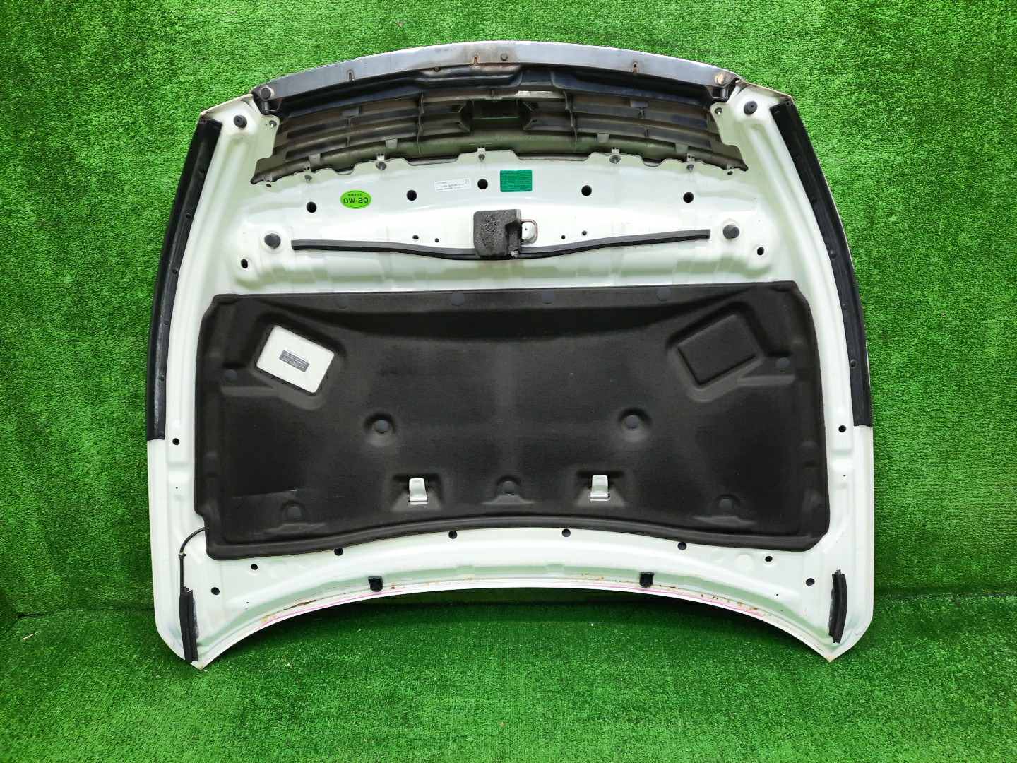 Капот NISSAN TEANA TNJ32, PJ32, J32 4459 4 ракурс Капот NISSAN TEANA TNJ32, PJ32, J32 4459 4 ракурс