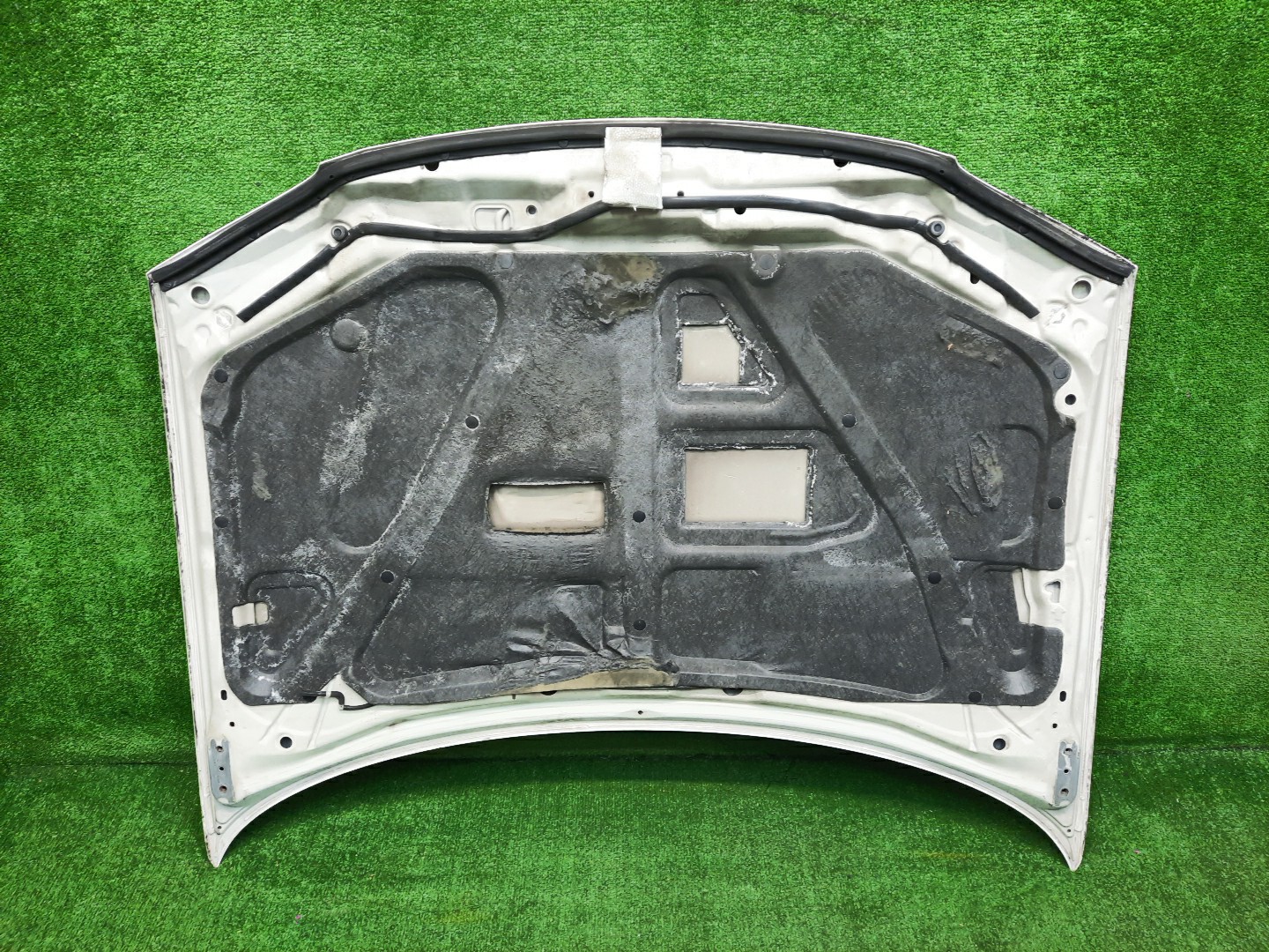 Капот MAZDA FAMILIA, 323 BJ5W, BJ5P, BJEP, BJFW, BJ8W, BJ3P, BJFP, BJ 4664 3 ракурс