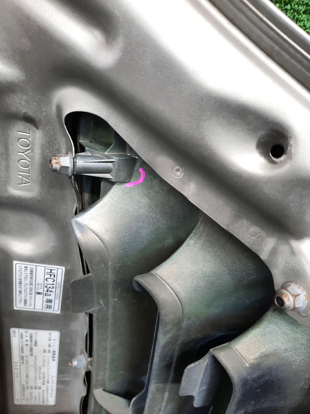 Капот TOYOTA IPSUM ACM21W, ACM26W 1MOD 5 ракурс