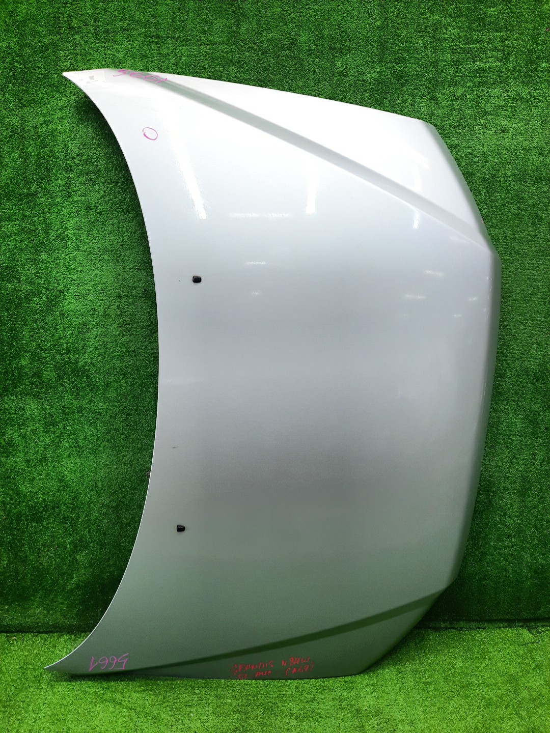 Капот MITSUBISHI CHARIOT GRANDIS, CHARIOT N84W, N94W, N96W, N86W 5661 1 ракурс