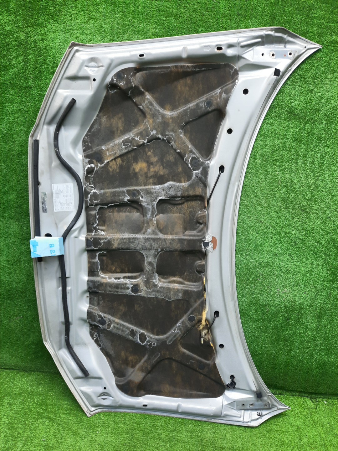 Капот MITSUBISHI CHARIOT GRANDIS, CHARIOT N84W, N94W, N96W, N86W 5661 4 ракурс