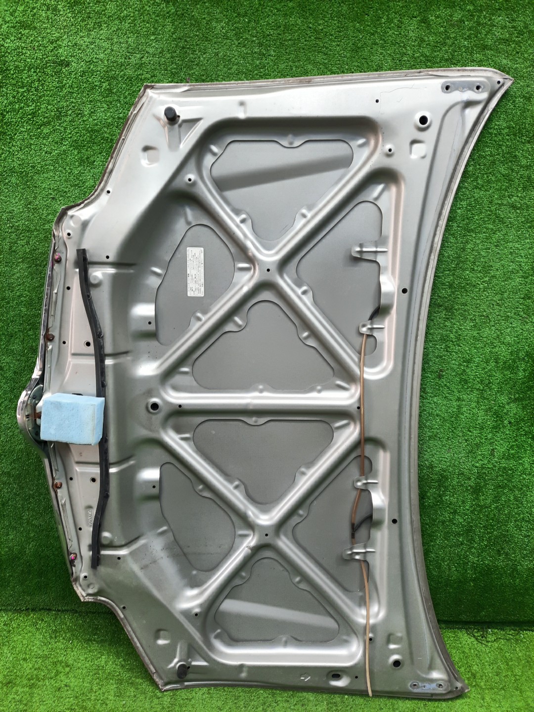 Капот TOYOTA COROLLA, COROLLA FIELDER ZZE124, NZE121, NZE120, ZZE122, NZE124, CE121, NZE121G, ZZE123G, ZZE124G, ZZE122G, NZE124G 5713 3 ракурс