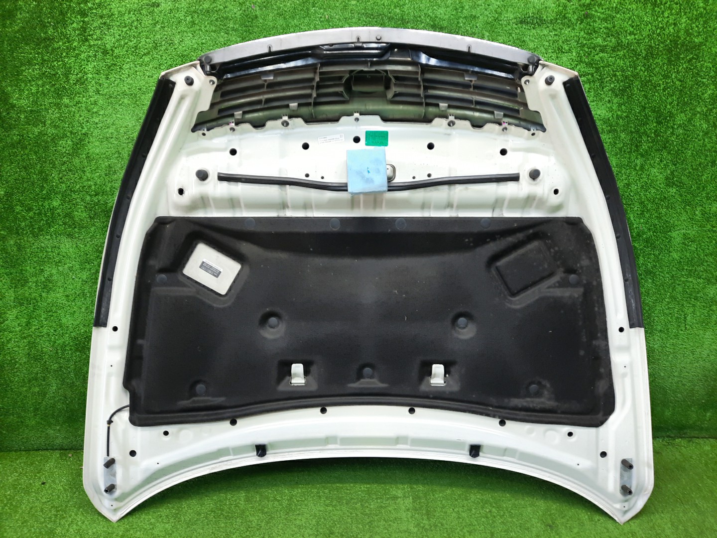 Капот NISSAN TEANA TNJ32, PJ32, J32 5716 5 ракурс Капот NISSAN TEANA TNJ32, PJ32, J32 5716 5 ракурс
