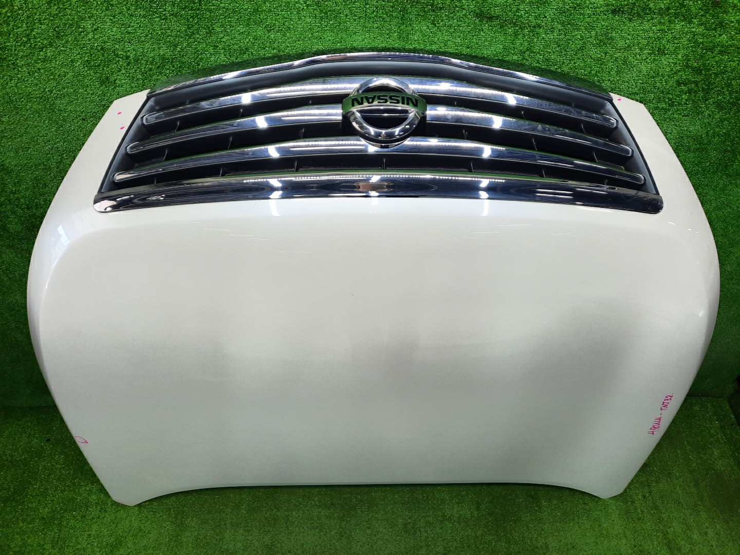 Капот NISSAN TEANA TNJ32, PJ32, J32 5727 2 ракурс Капот NISSAN TEANA TNJ32, PJ32, J32 5727 2 ракурс