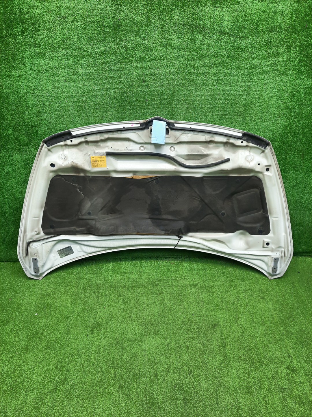 Капот MITSUBISHI GRANDIS NA4W 5767 4 ракурс