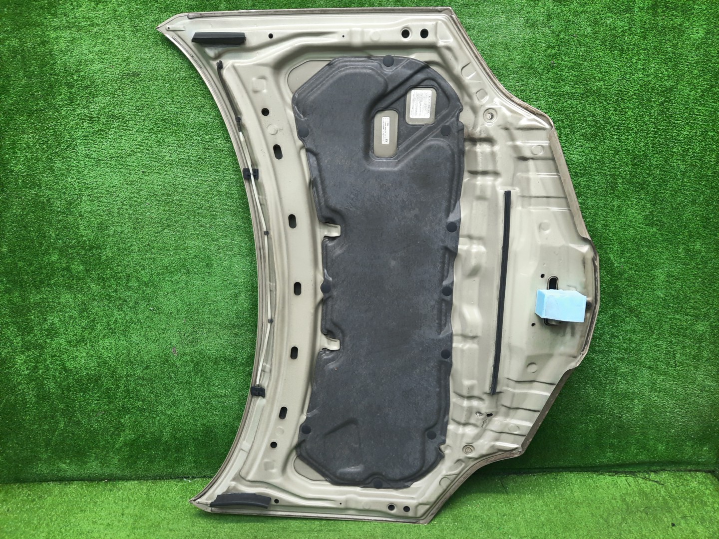 Капот NISSAN PRIMERA P12, QP12, TNP12, TP12, HP12, RP12, WTNP12, WTP12, WHP12, WRP12 , QG18DE, QR20DE, SR20VE, QR25DD 5802 3 ракурс