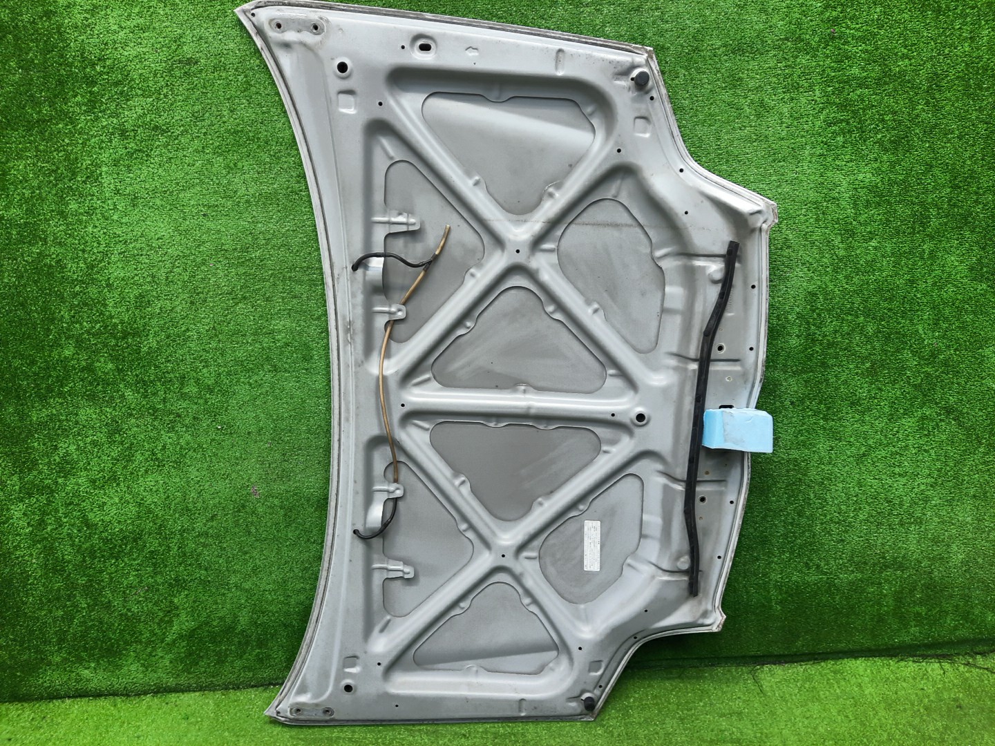 Капот TOYOTA ALLEX, COROLLA RUNX ZZE124, NZE121, NZE120, ZZE122, ZZE123, NZE124 5818 3 ракурс