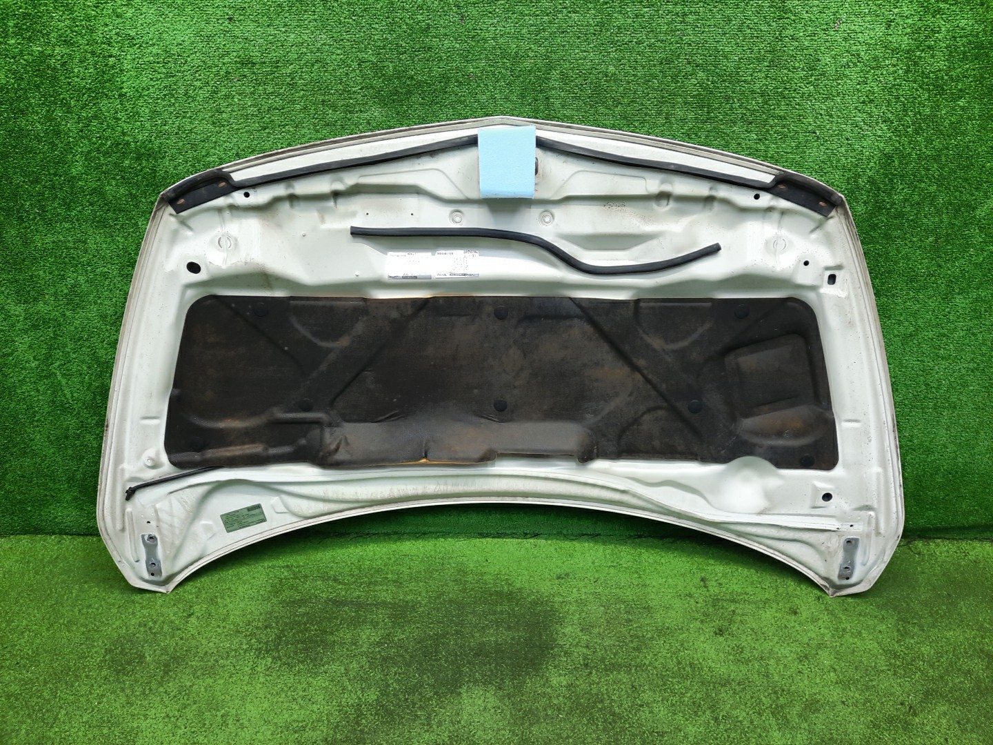Капот MITSUBISHI GRANDIS NA4W 6286 4 ракурс
