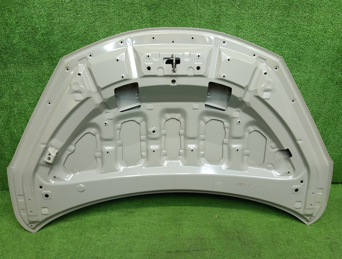 Капот TOYOTA AQUA MXPK10 53301-52440 2 ракурс