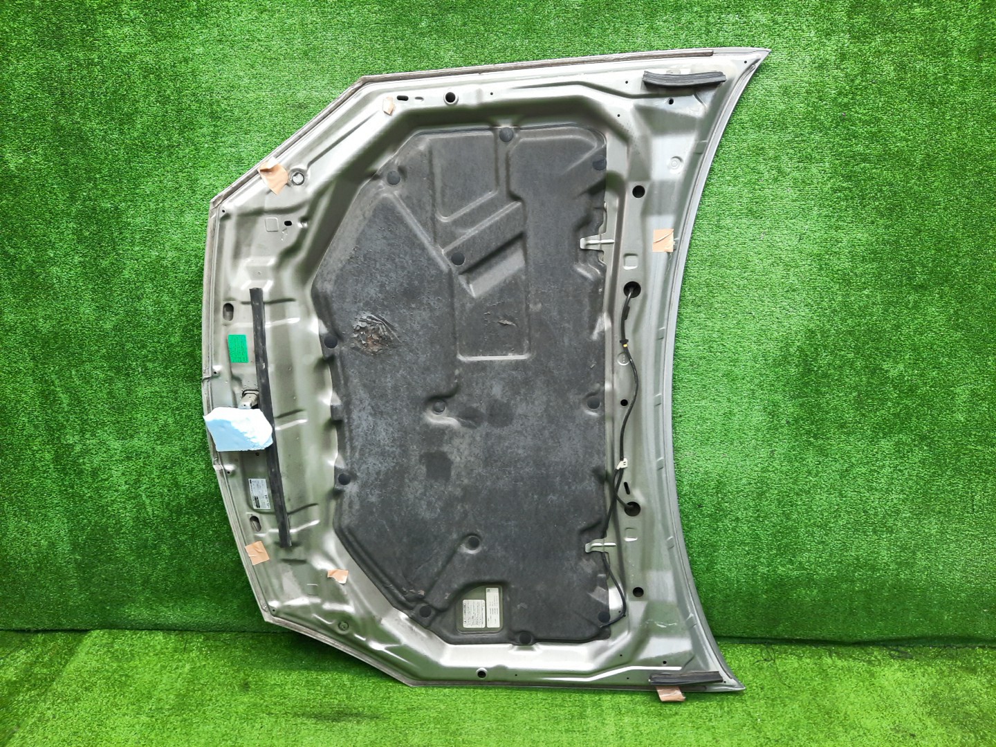 Капот NISSAN WINGROAD Y11 6422 4 ракурс