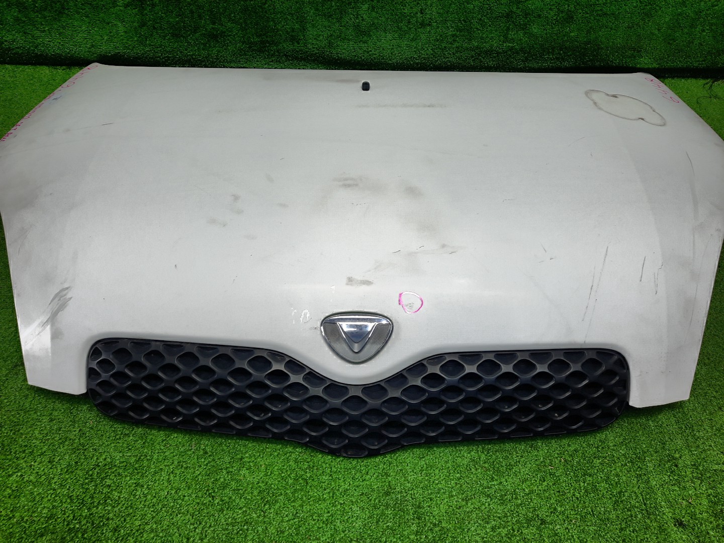 Капот TOYOTA VITZ, YARIS SCP10, NCP10, SCP13, NCP15, NCP11, NCP13 6448 4 ракурс