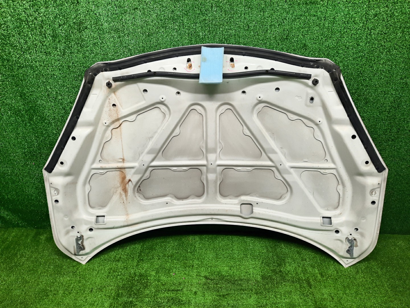 Капот MAZDA AXELA, MAZDA 3, 3 BL6FJ, BLEFW, BL5FP, BLEAP, BLEFP, BLFFP, BL3FW, BL5FW, BLEAW, BLFFW, BL 6599 4 ракурс