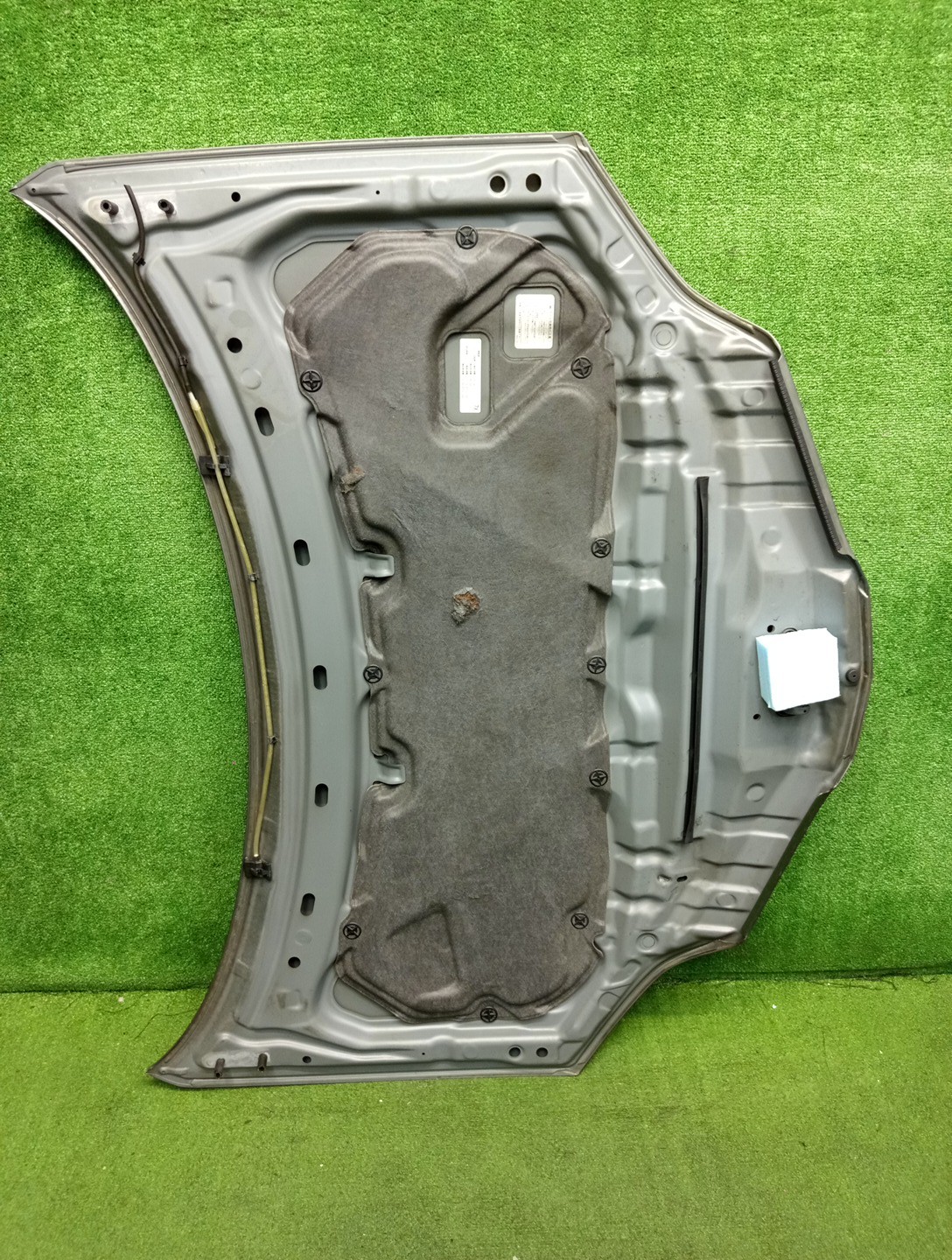 Капот NISSAN PRIMERA P12, QP12, TNP12, TP12, HP12, RP12, WTNP12, WTP12, WHP12, WRP12 , QG18DE, QR20DE, SR20VE, QR25DD 6762 5 ракурс