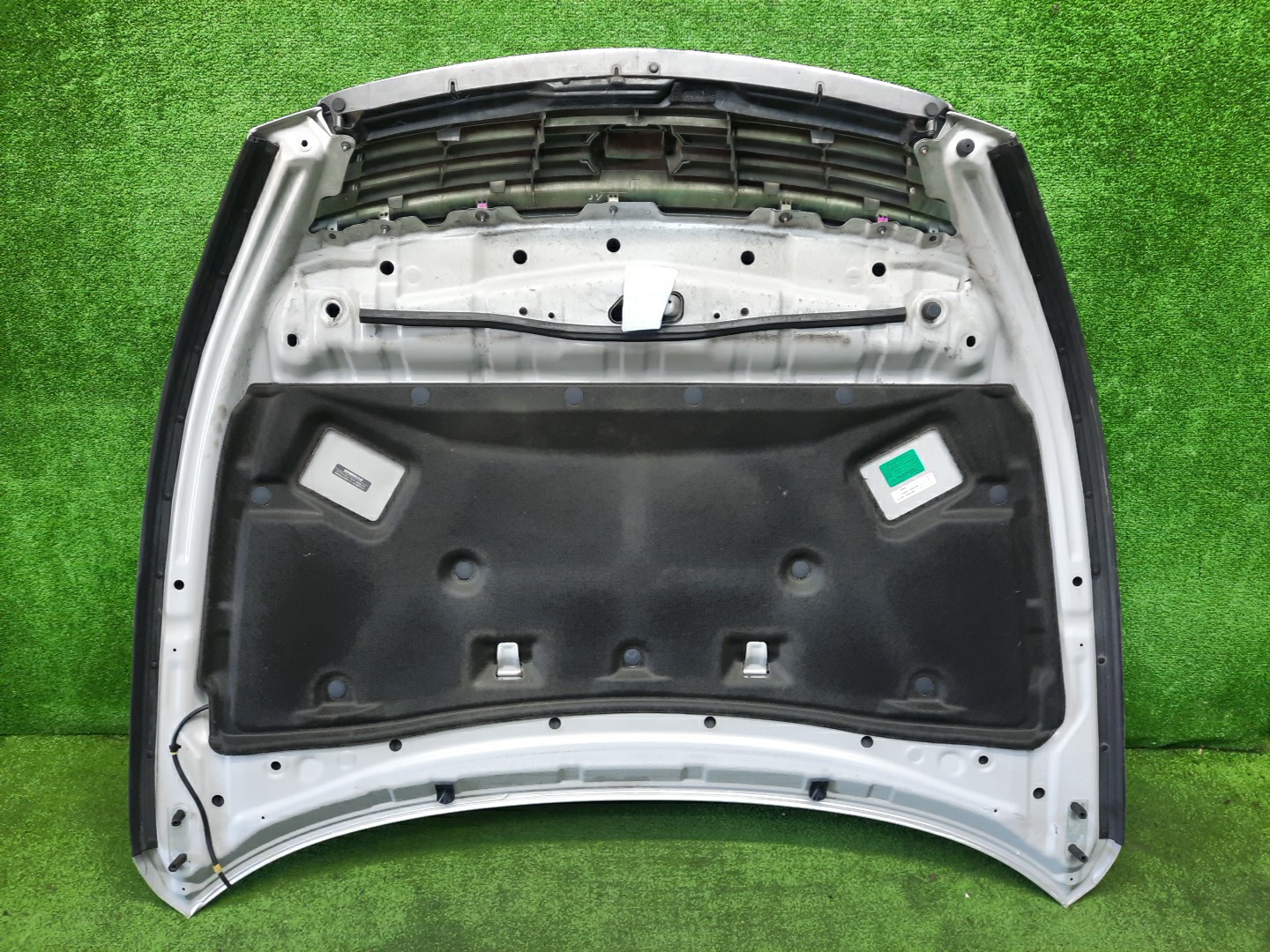Капот NISSAN TEANA TNJ32, PJ32, J32 6839 4 ракурс Капот NISSAN TEANA TNJ32, PJ32, J32 6839 4 ракурс