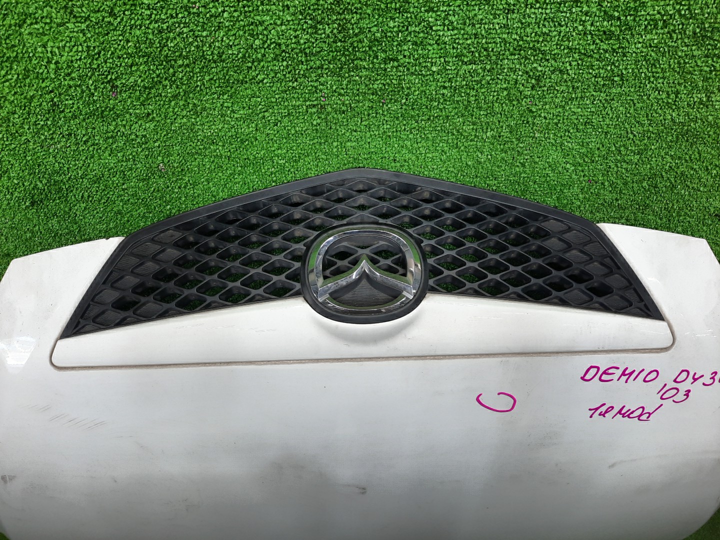 Капот MAZDA DEMIO DY3W, DY5W, DY3R 6874 4 ракурс