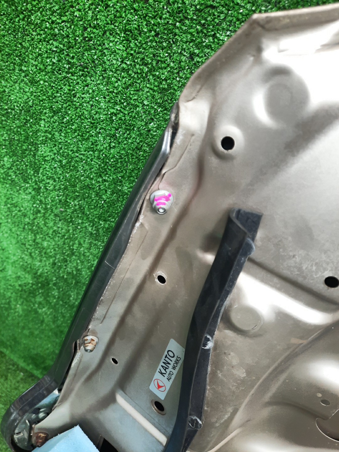 Капот TOYOTA COROLLA, COROLLA FIELDER ZZE124, NZE121, NZE120, ZZE122, NZE124, CE121, NZE121G, ZZE123G, ZZE124G, ZZE122G, NZE124G 6901 3 ракурс