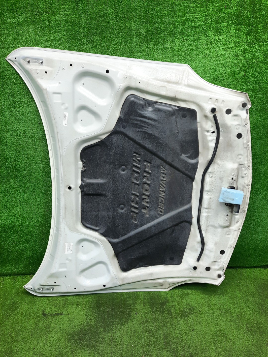 Капот NISSAN SKYLINE V35 6943 4 ракурс